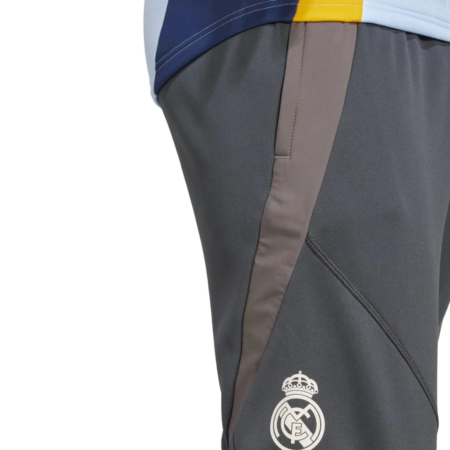 Hombre Adidas España, S.A.U Pantalones|Chándal*Pantalón Invierno Hombre adidas Entrenamiento UCL Gris 24/25