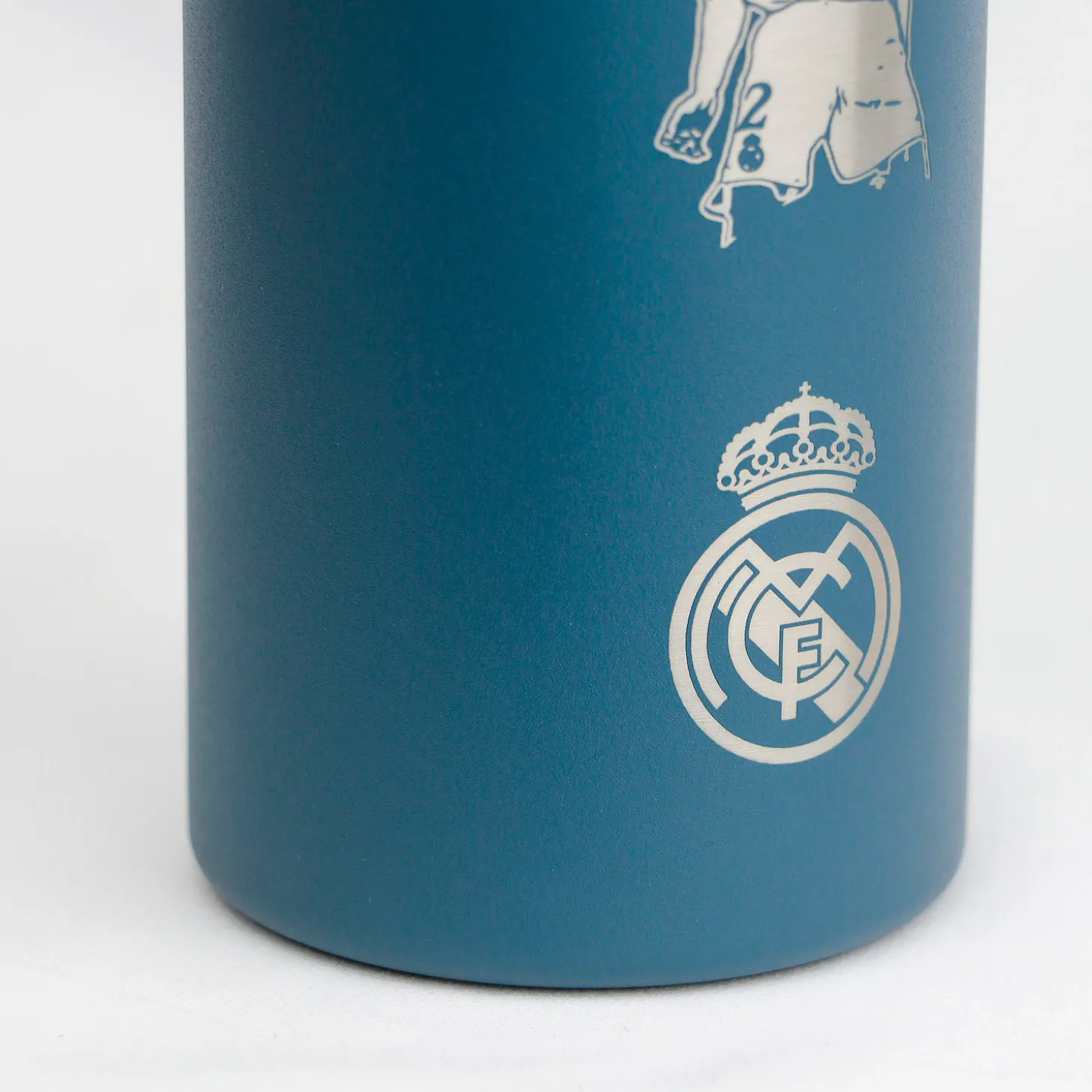 KINETICO Artículos Para Bebidas*Termo Equipo + Escudo 600ml Azul Real Madrid